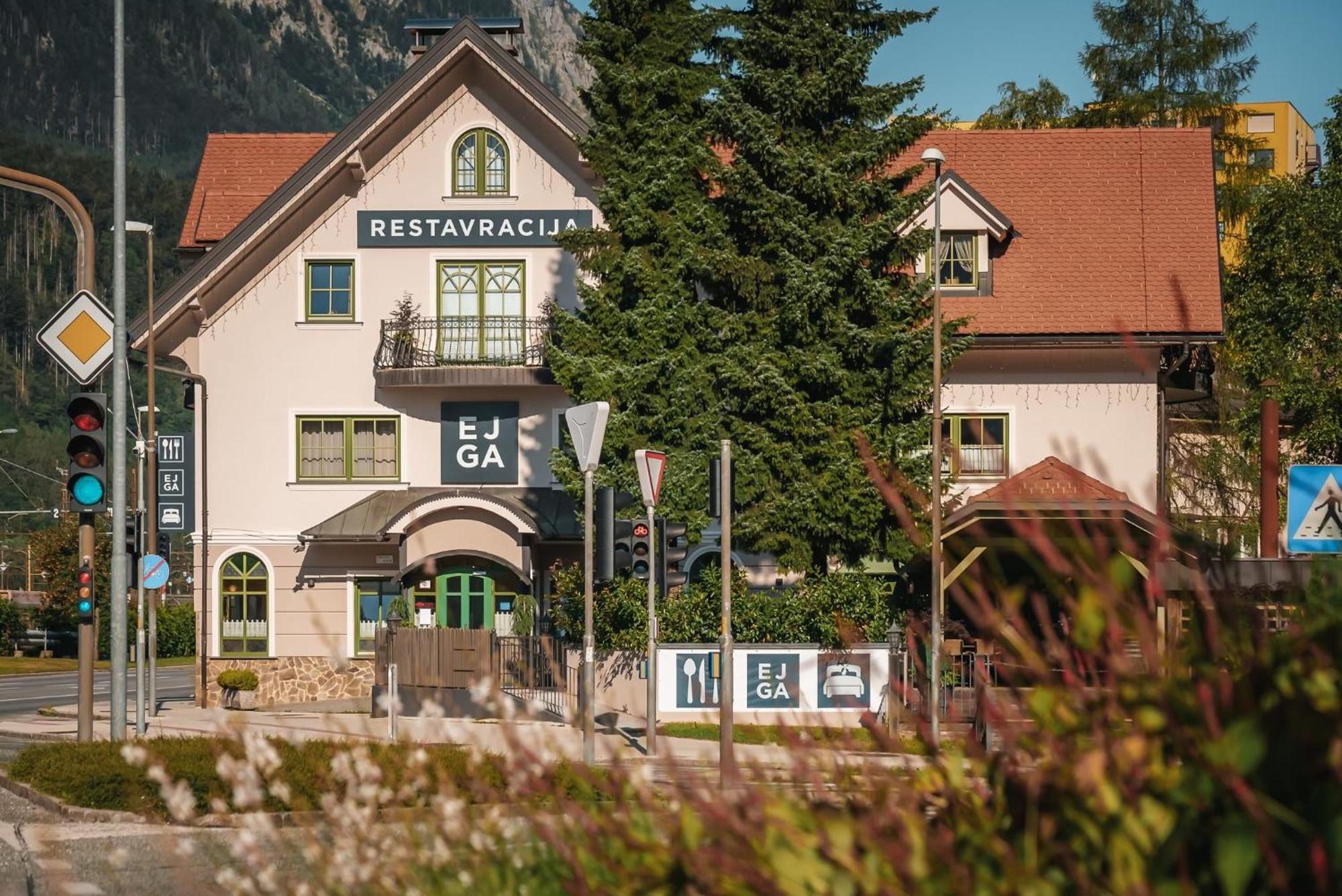 Guest House Ejga Jesenice Exterior foto