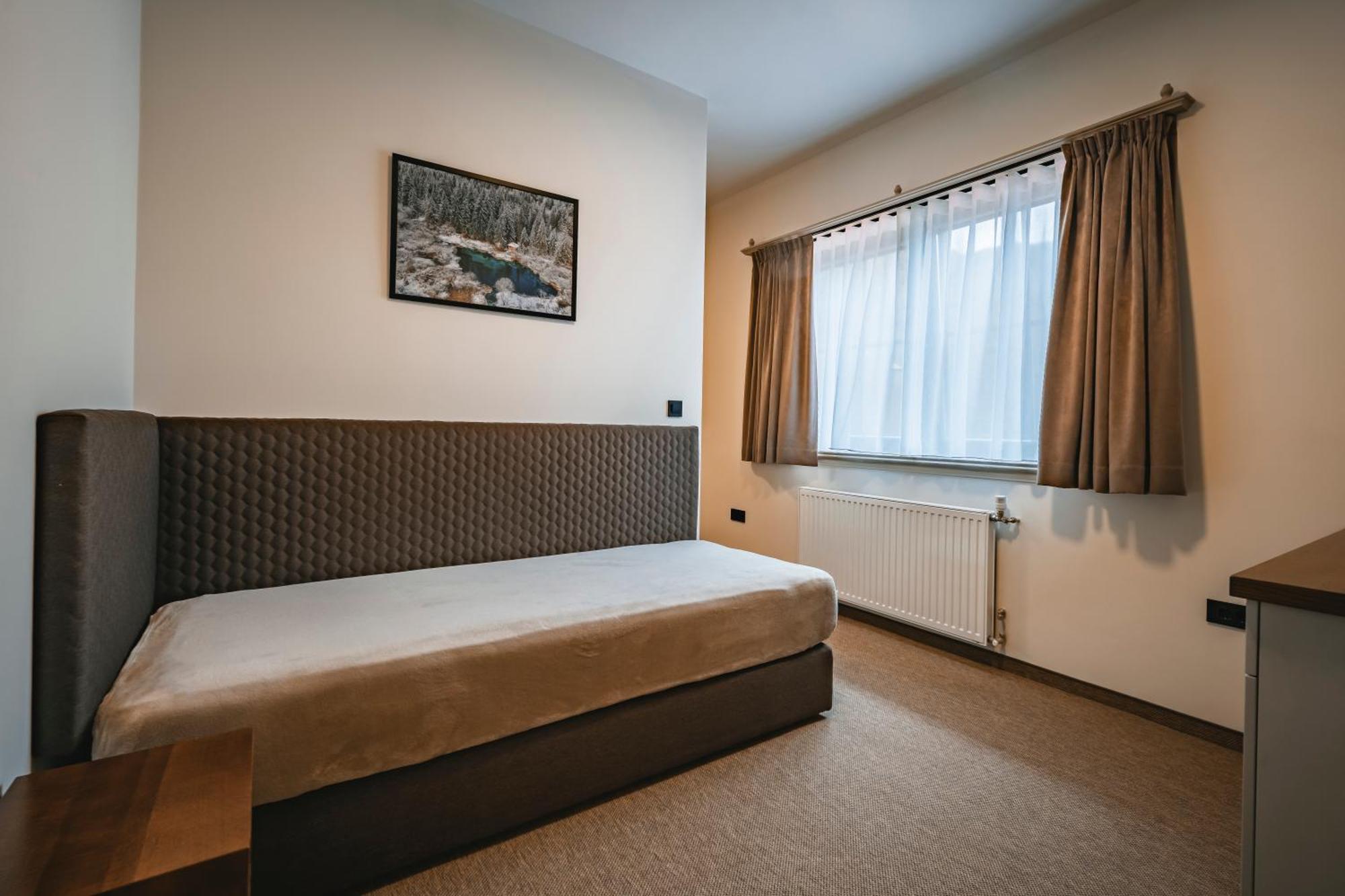 Guest House Ejga Jesenice Exterior foto