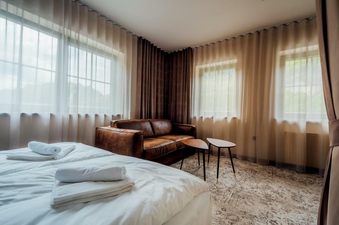 Guest House Ejga Jesenice Exterior foto
